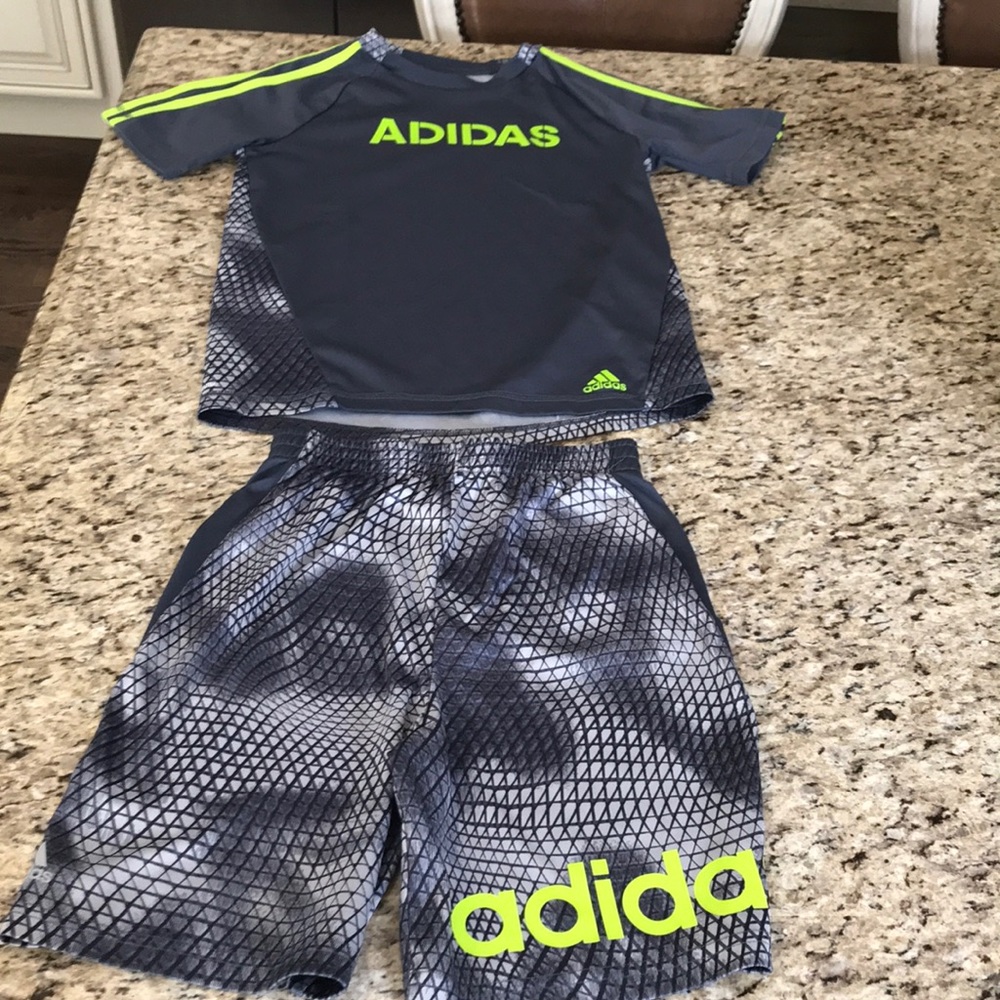 Boys shorts set